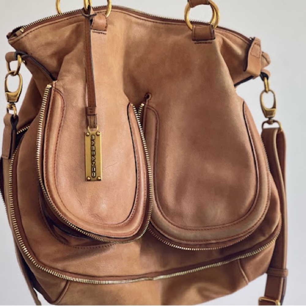 Chic Tan Leather Bag